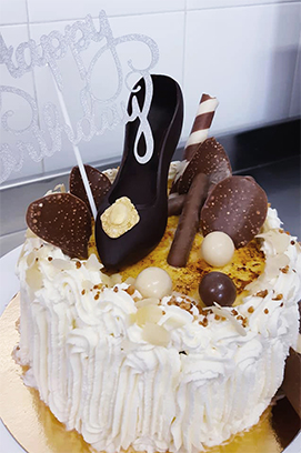Tarta con zapato de chocolate