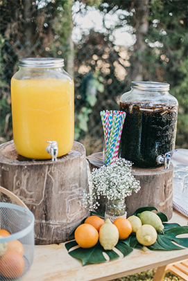 Buffet de bebidas en Finca Alboreá